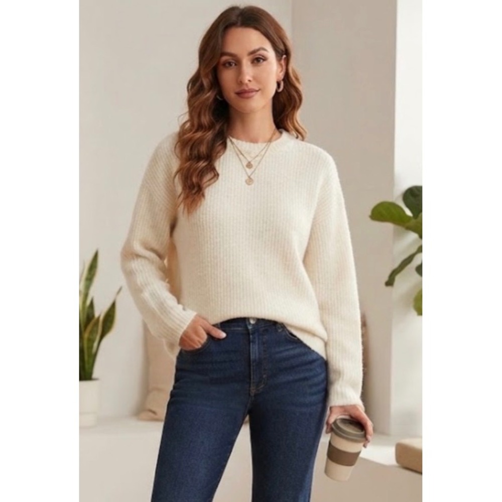 American Eagle Womens XL Cream Ribbed Crew Neck Fuzzy Knit Pullover Sweater